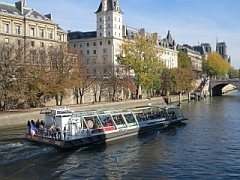 Rondvaarten Seine