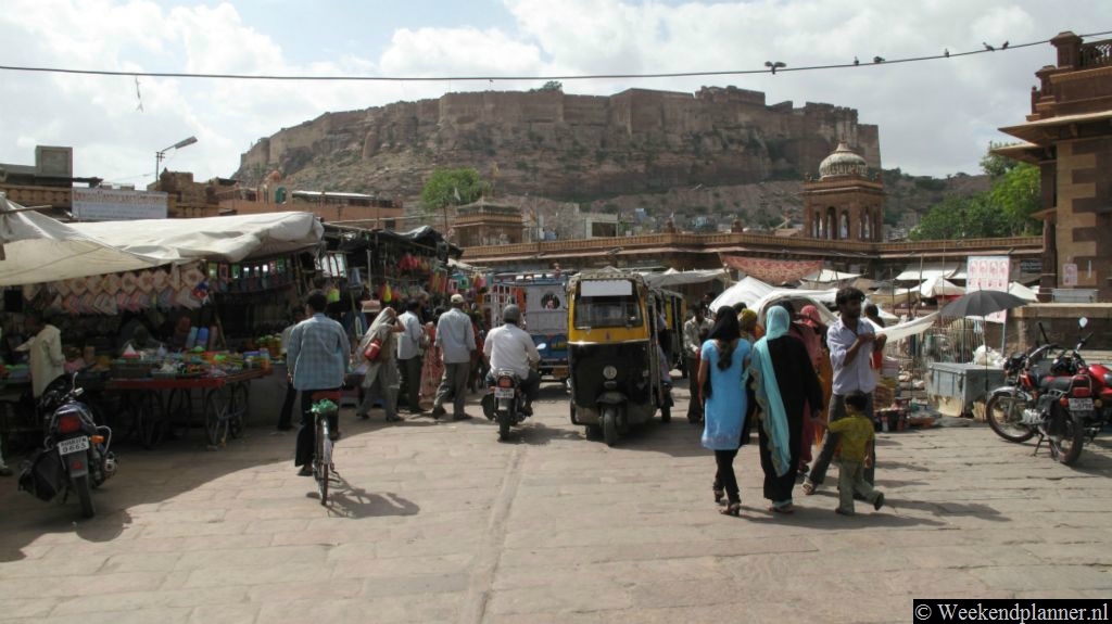 Het fort gezien vanaf de markt in Jodphur.
