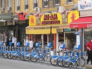 eten bij het busstation