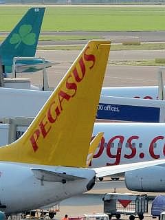 vliegen van Schiphol