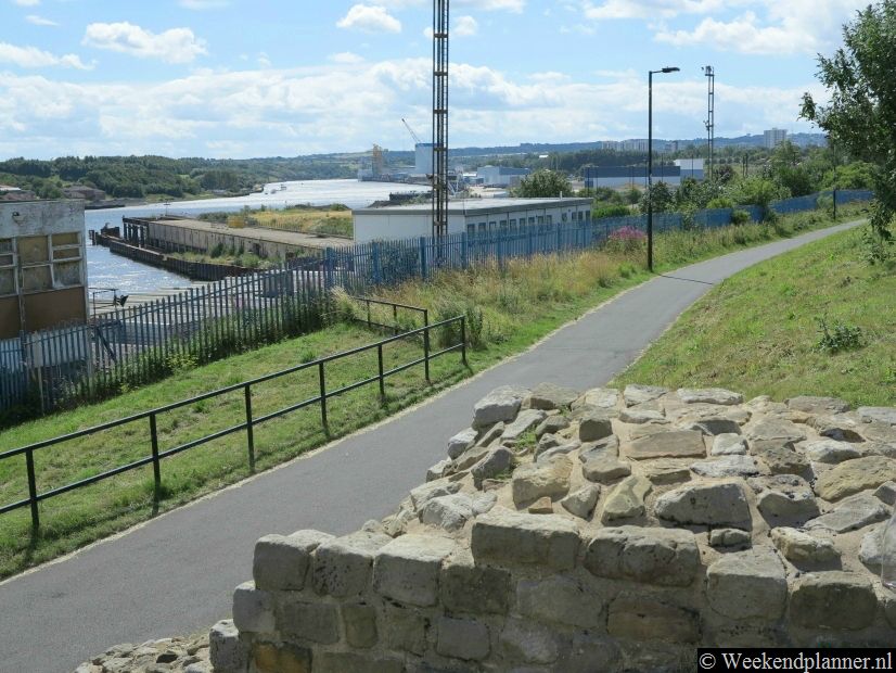  Het bezoekerscentrum van Wallsend is het beginpunt van de meer dan 117 km lange wandel en fietsroute Hadrian's Wall Path tussen Wallsend en het dorp Bowness-on-Solway aan de andere kust van Engeland.Foto's van een bezoek aan het Hadrian's Wall Path.