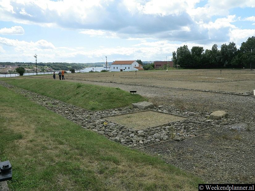 Bij de rivier lag het Romeinse fort Segedunum. Het fort is de belangrijkste attractie van Wallsend.Foto's van de  omgeving van Newcastle.